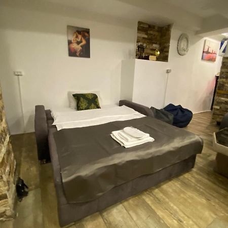 Hotel Terrace Тбилиси Екстериор снимка