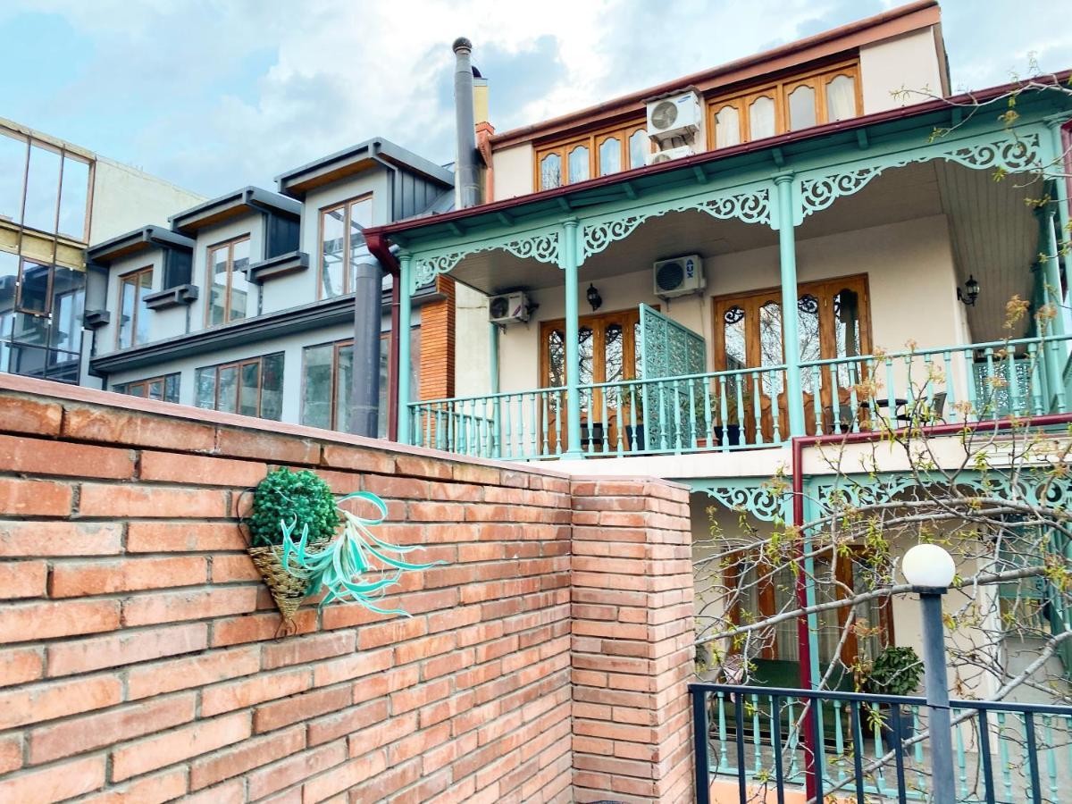 Hotel Terrace Тбилиси Екстериор снимка
