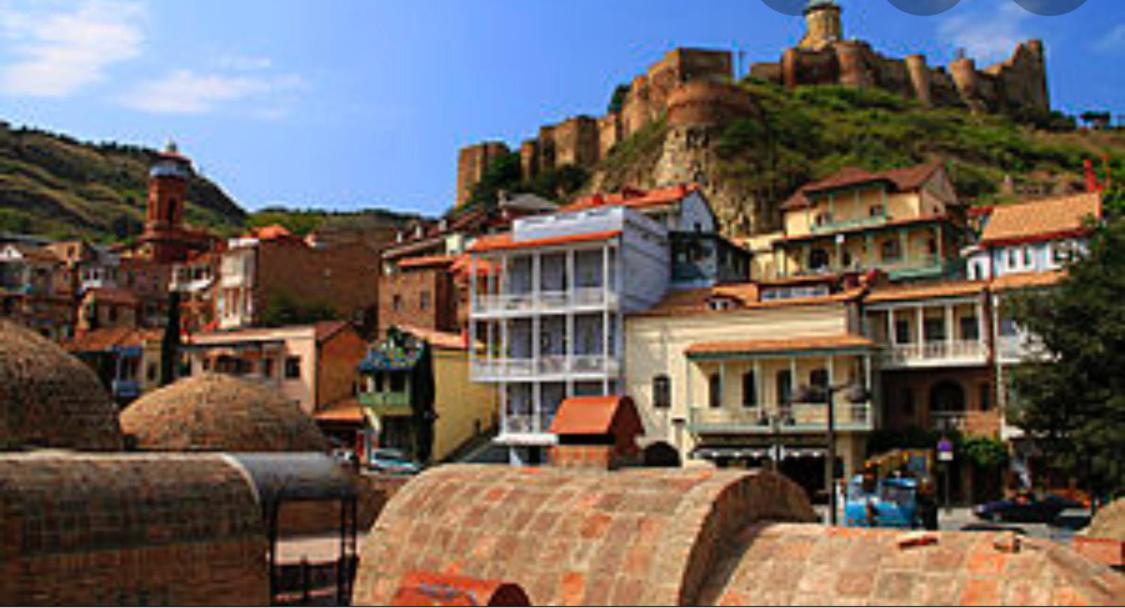 Hotel Terrace Тбилиси Екстериор снимка