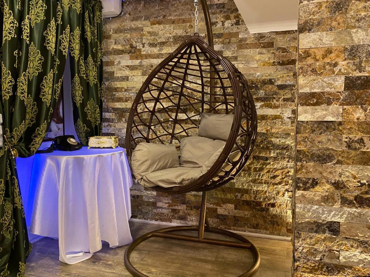 Hotel Terrace Тбилиси Екстериор снимка