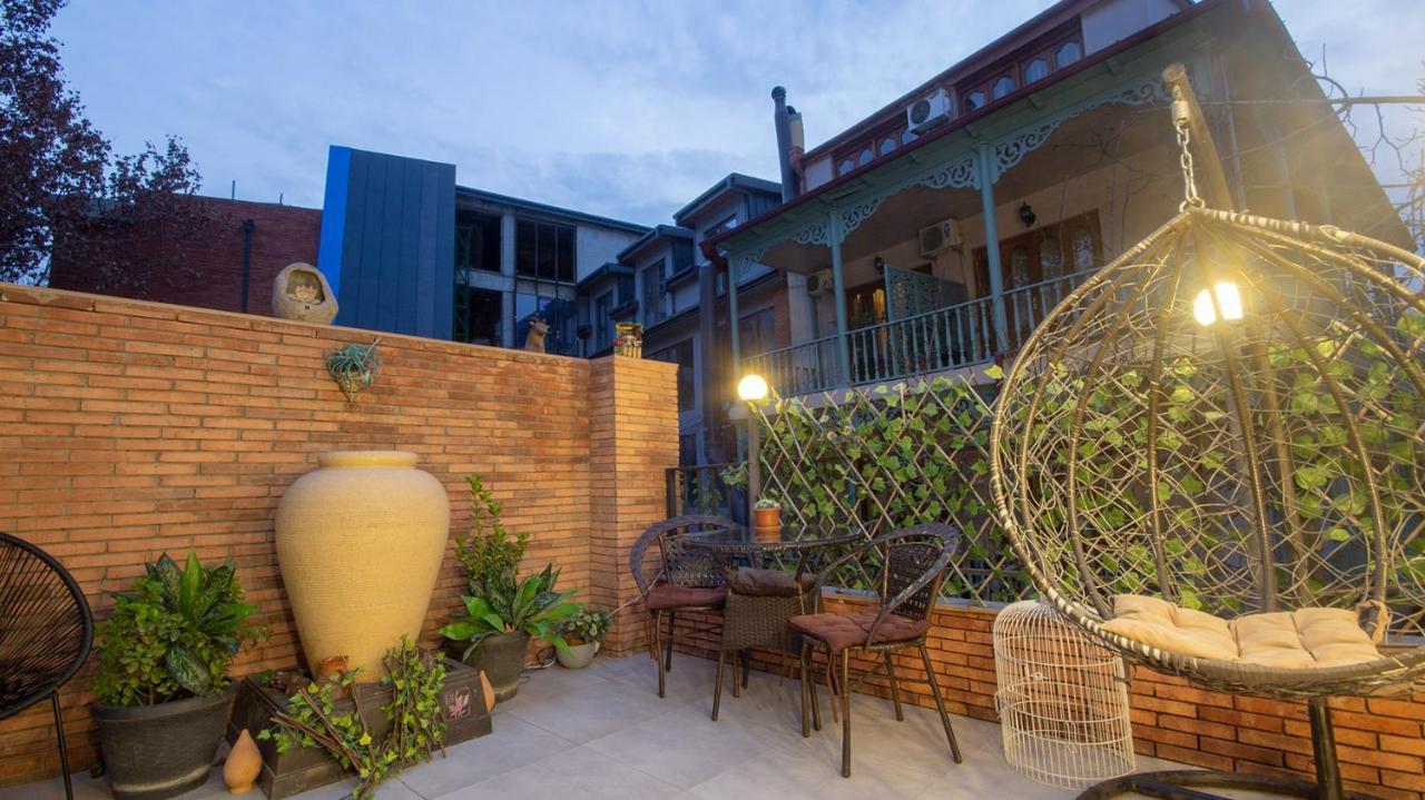 Hotel Terrace Тбилиси Екстериор снимка