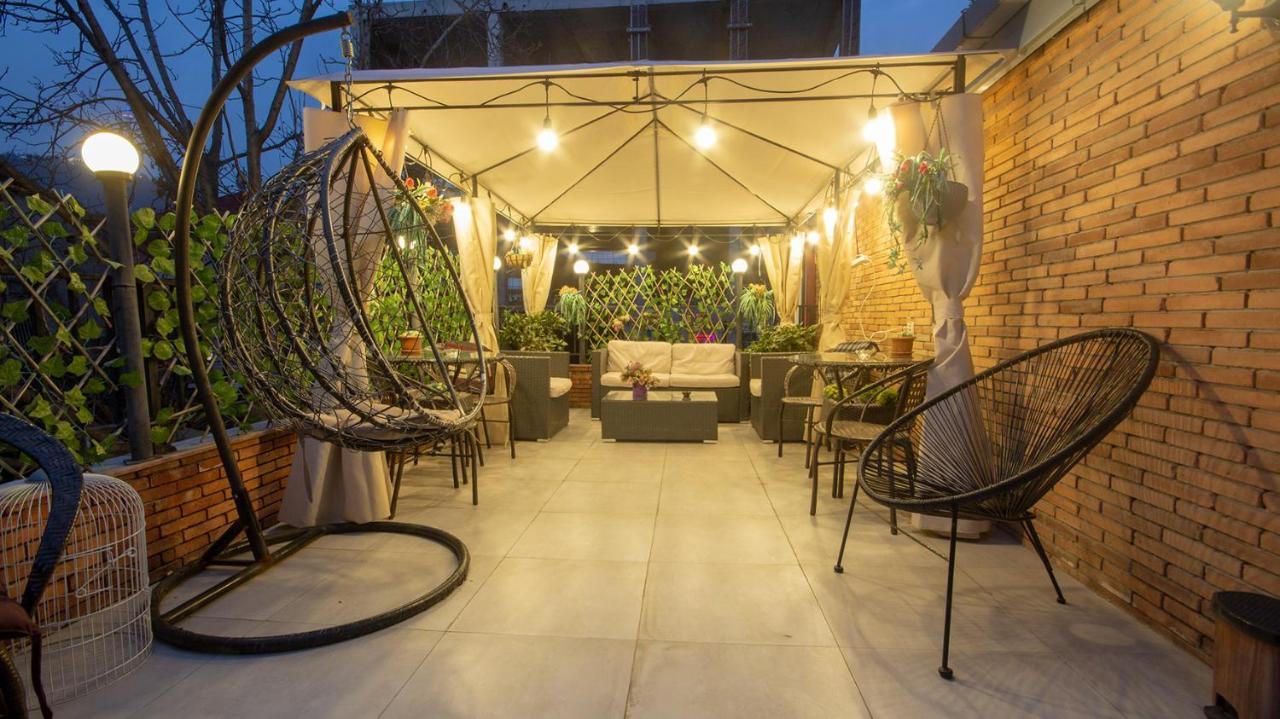 Hotel Terrace Тбилиси Екстериор снимка