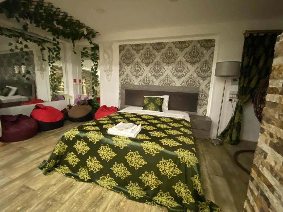Hotel Terrace Тбилиси Екстериор снимка