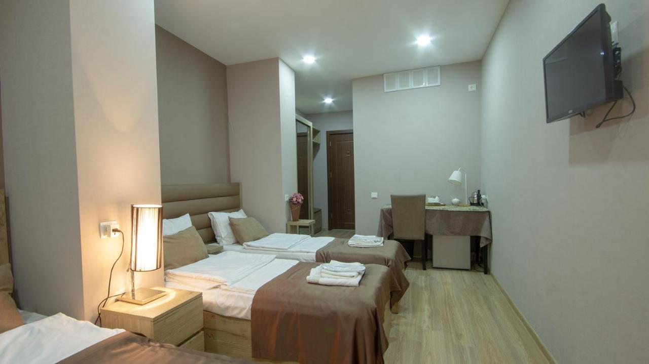 Hotel Terrace Тбилиси Екстериор снимка