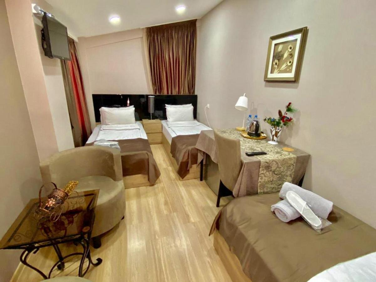 Hotel Terrace Тбилиси Екстериор снимка