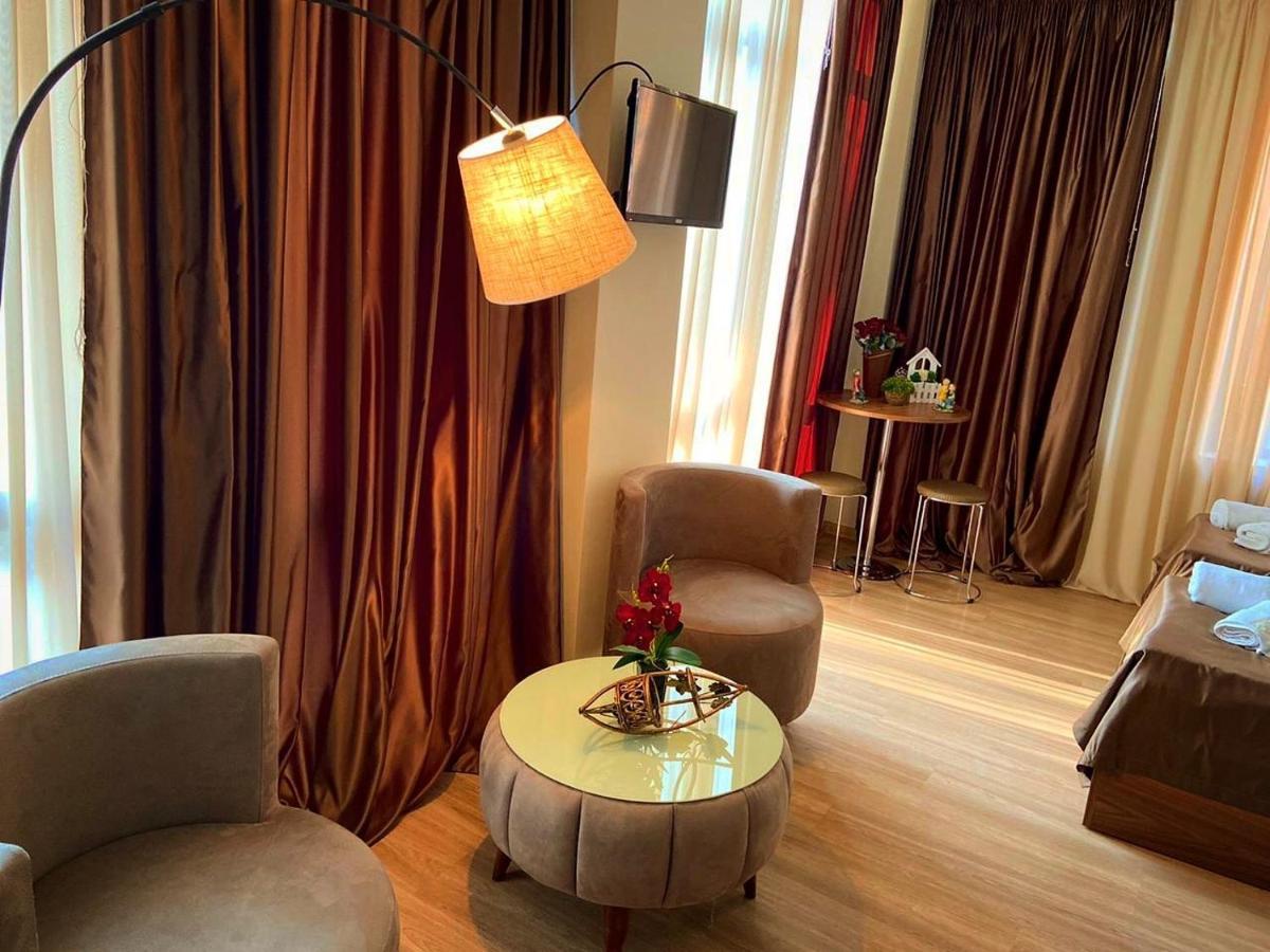 Hotel Terrace Тбилиси Екстериор снимка