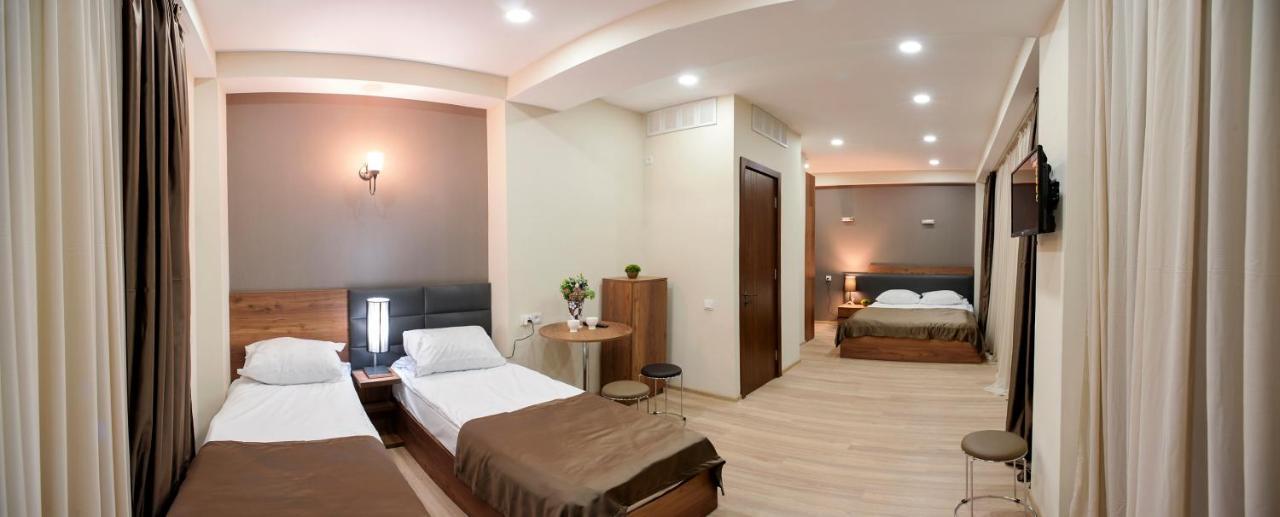 Hotel Terrace Тбилиси Екстериор снимка